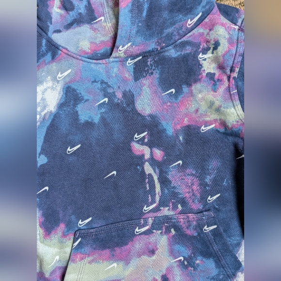 Kids Nike Purple Tie Dye/Marbles Hoodie. Used. Size XS Unisex - Picture 3 of 5